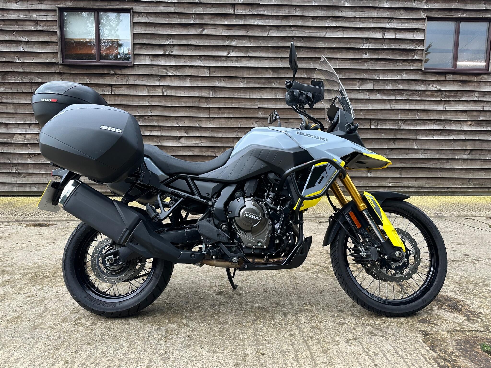 2023 Suzuki V-Strom 800